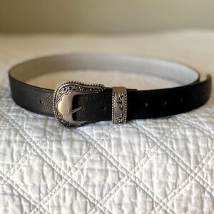 SOLD Vince Camuto XL Women’s Belt